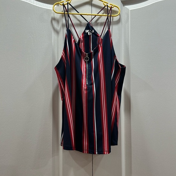 Tank Top L - Picture 2 of 7